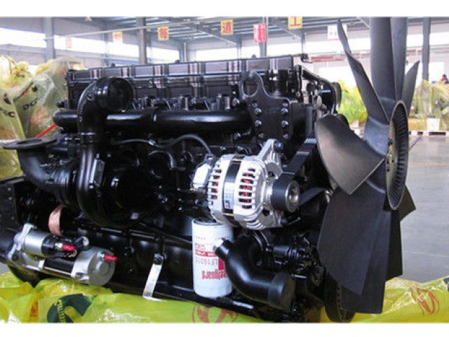 Xe tải cẩu Unic 5 tấn Foton Auman C240 14 tấn thùng 8,6 mét