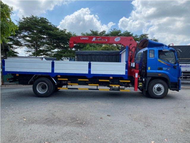 Xe tải cẩu Unic 5 tấn 5 khúc Foton Auman C160 7.75 tấn thùng 6,5 mét