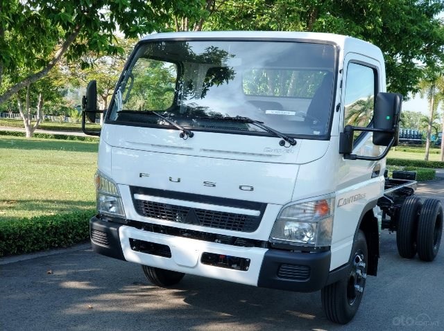 Xe tải 1t9 thùng dài 4m450 Fuso Canter 4.99 Nhật Bản