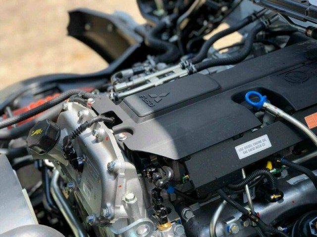 fuso-canter-tf49-1t9-thung-mui-bat12-1673229721
