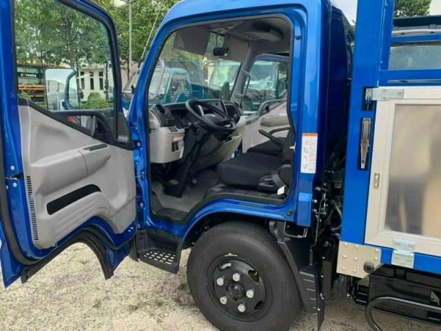 fuso-canter-tf49-1t9-thung-mui-bat13-1673229721