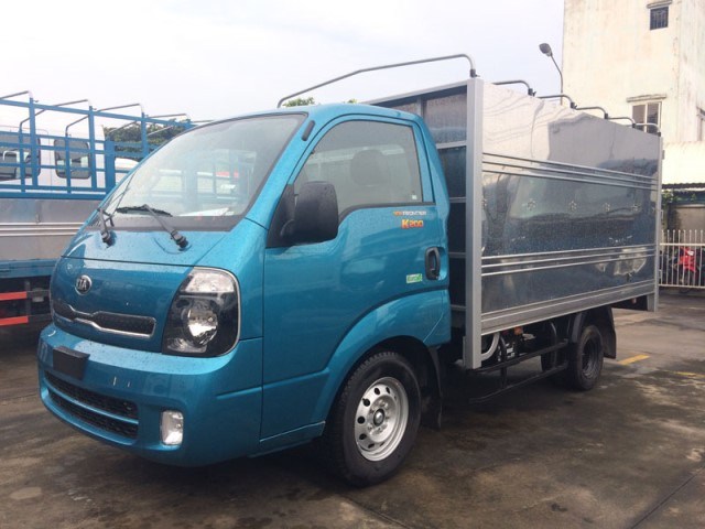 Xe tải kia 200 1t9 thùng mui bạt 1 tấn 9