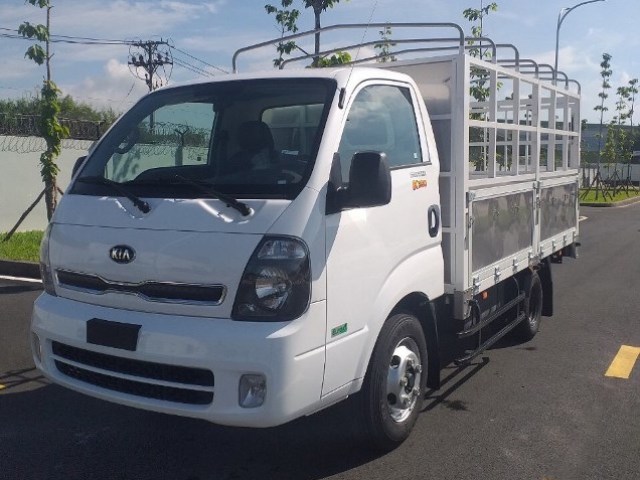 Xe tải 2 tấn rưỡi KIA 2T49 K250 thùng mui bạt mở 5 bửng
