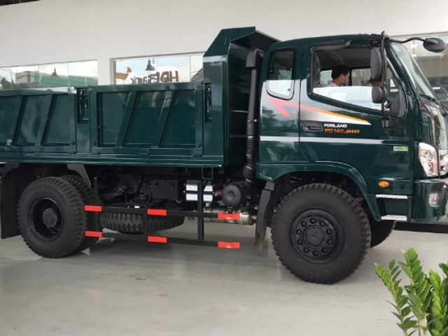 Xe ben 2 cầu dầu nhông truyền - Thaco Forland FD140 4WD 7.6 tấn 6.5 khối