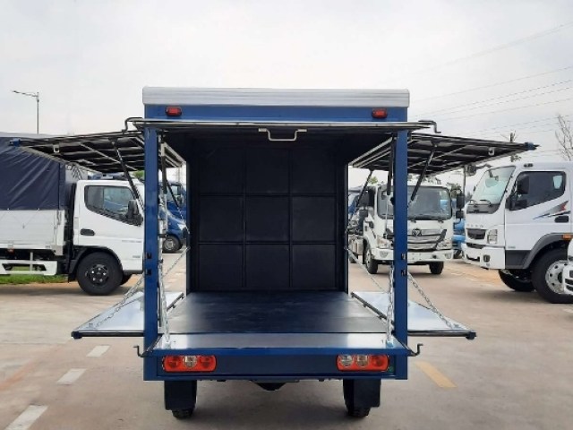 Thaco Towner 990 bán hàng lưu động