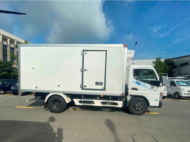 xe-dong-lanh-fuso-1t9