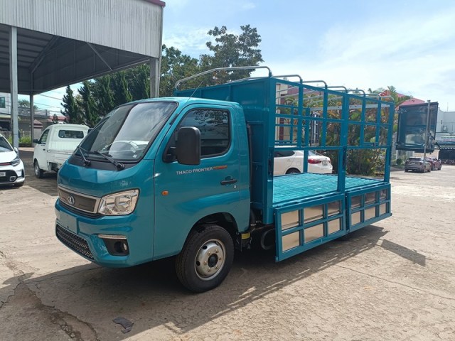 xe-tai-2-tan-thaco-tf2800_thung-mui-bat-5-bung_13-1669440717