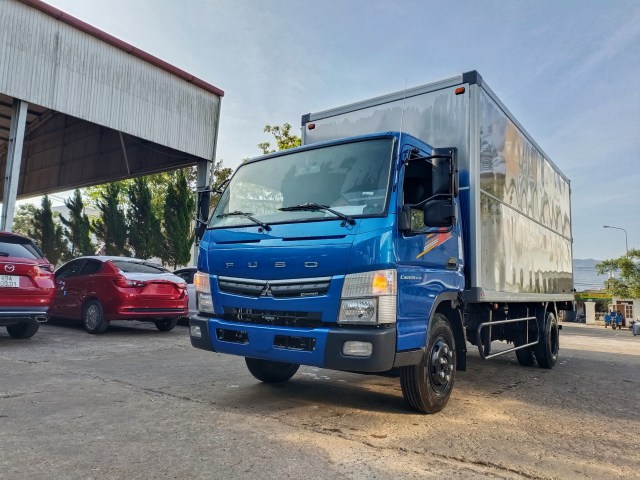 Mitsubishi Fuso 3t5 tải 3.5 tấn Canter TF 7.5