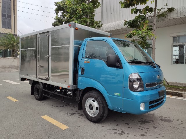 xe tải k250 thùng kín 2t5