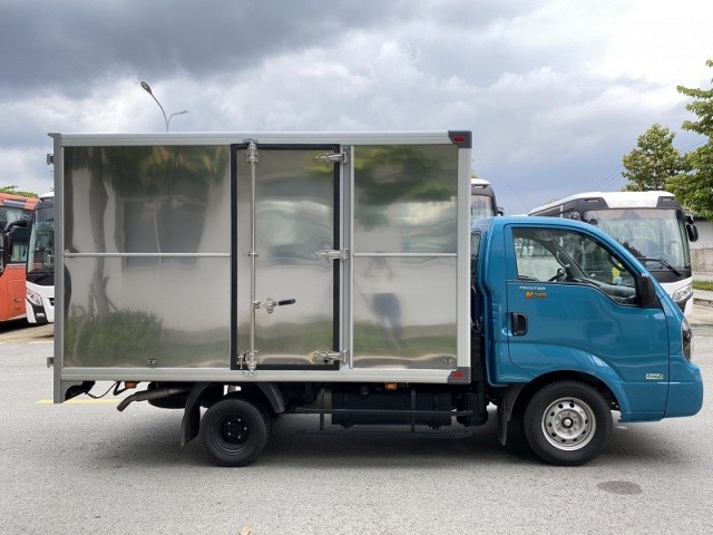 xe-tai-kia-k149-thung-kin-xanh-duong-1622102122