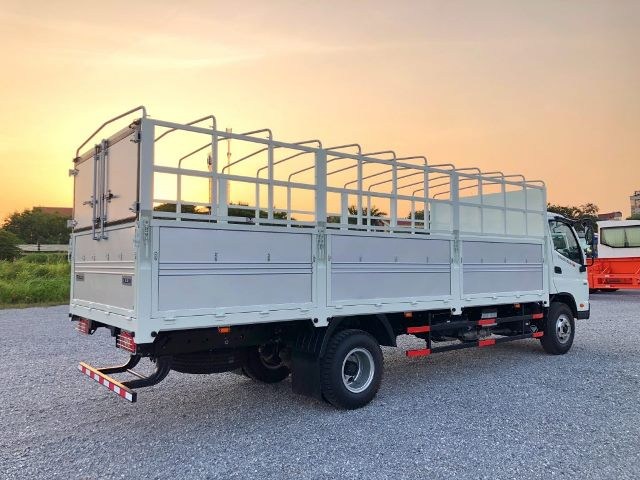 Xe tải 7 tấn thùng 6m2 - Thaco Ollin 120