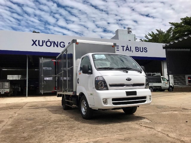 Xe tải Kia k200 thùng kín 1T9 - 1 tấn 9