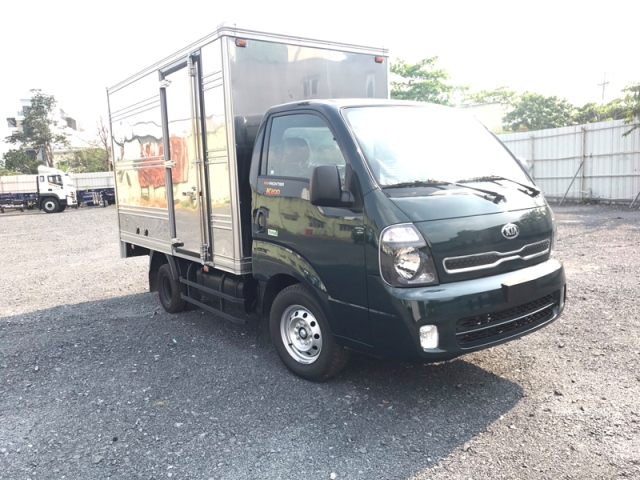 xe-tai-1t4-1t9-kia-k200-xanh-reu-thung-kin.jpg