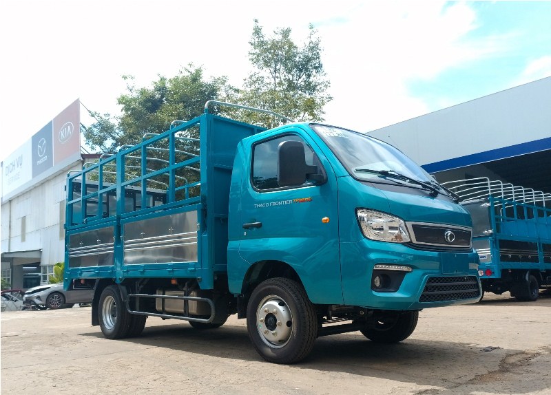 xe-tai-2-tan-thaco-tf2800_thung-mui-bat-5-bung_02.jpg